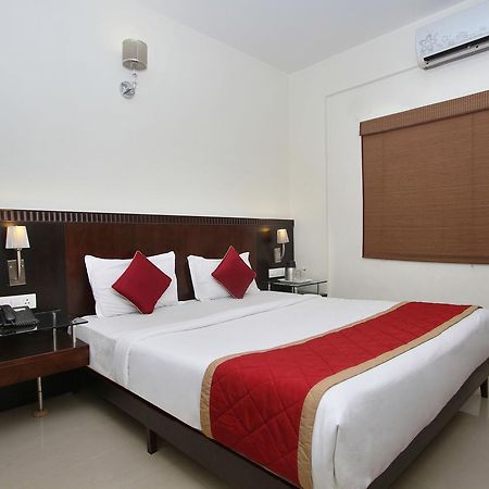 Hotel Amshi International Μπανγκαλόρ Εξωτερικό φωτογραφία