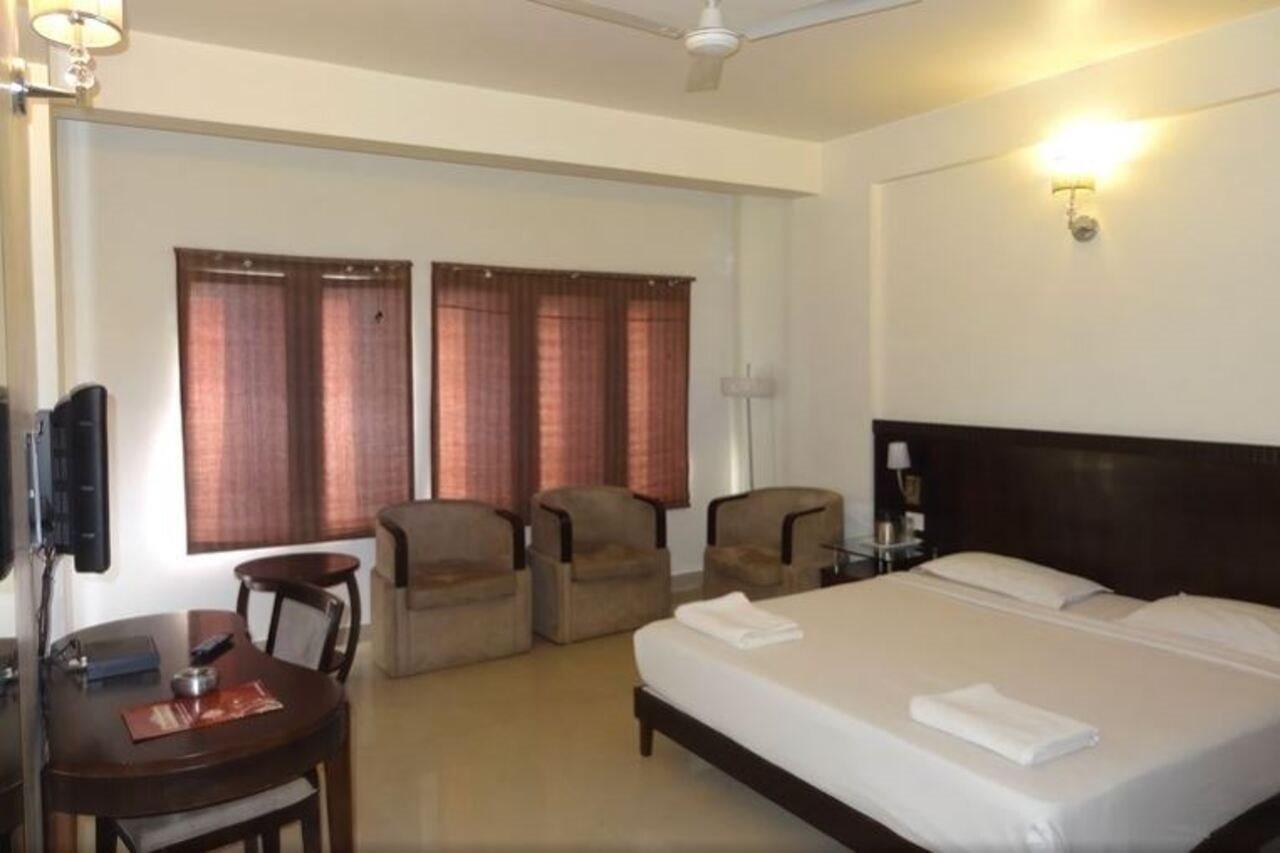 Hotel Amshi International Μπανγκαλόρ Εξωτερικό φωτογραφία