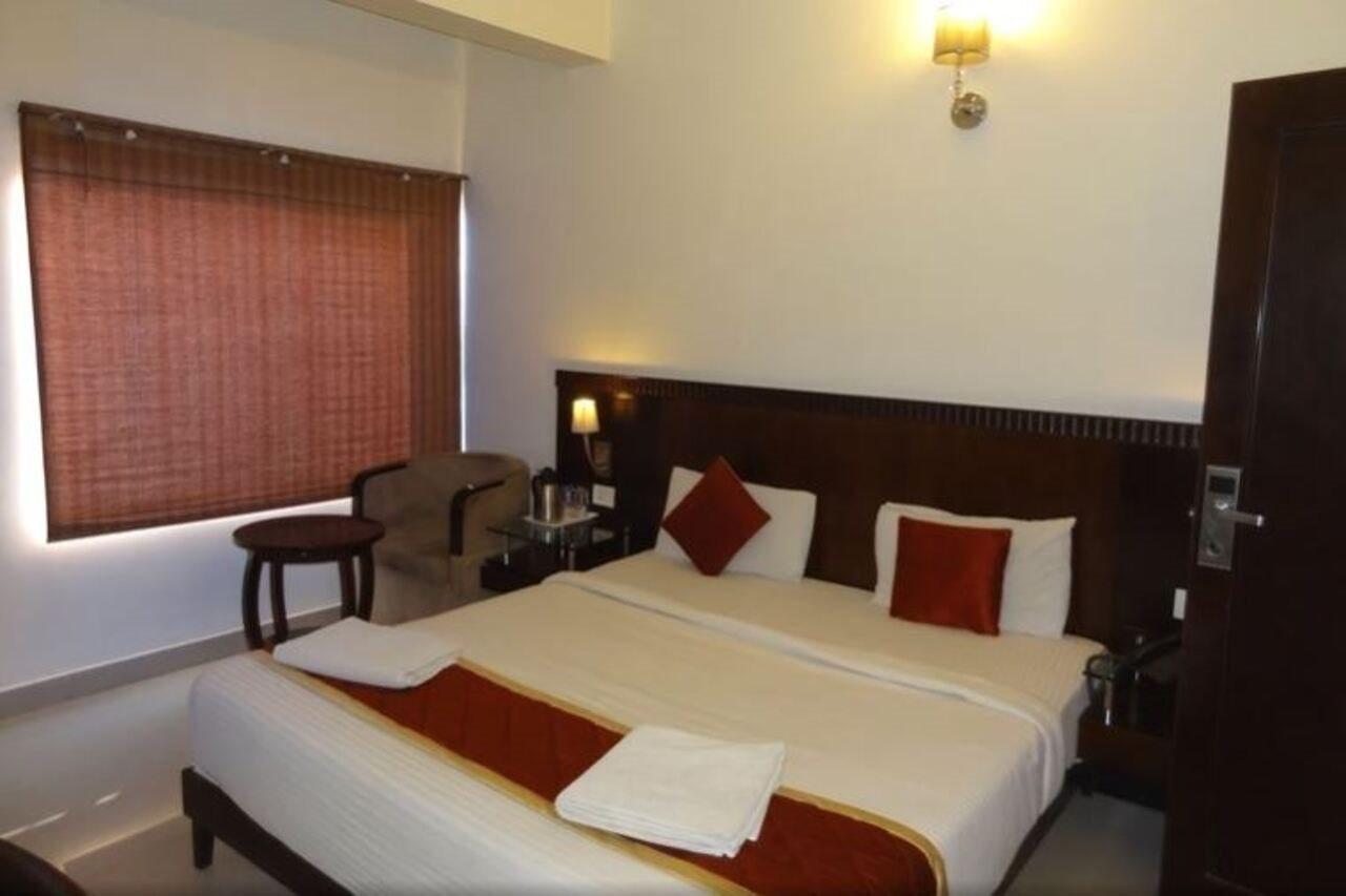 Hotel Amshi International Μπανγκαλόρ Εξωτερικό φωτογραφία