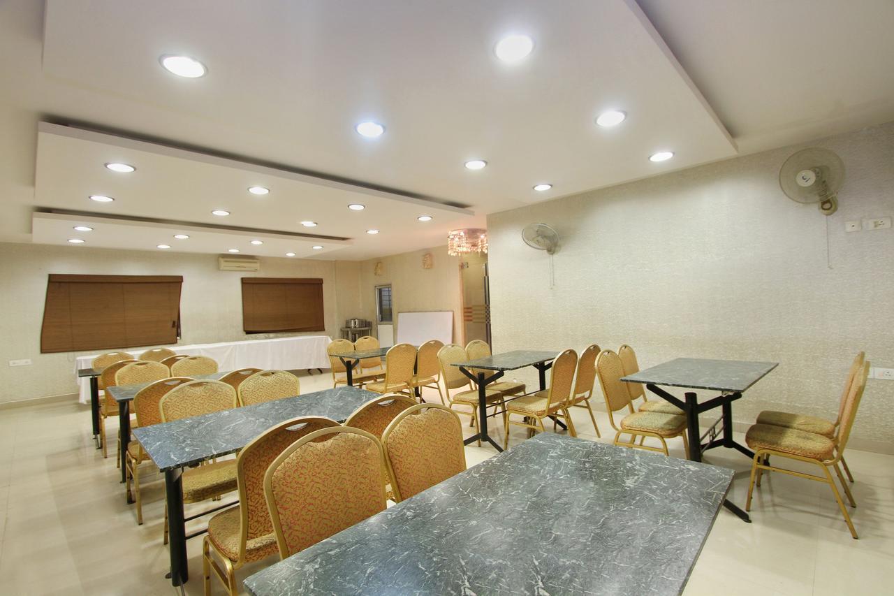 Hotel Amshi International Μπανγκαλόρ Εξωτερικό φωτογραφία