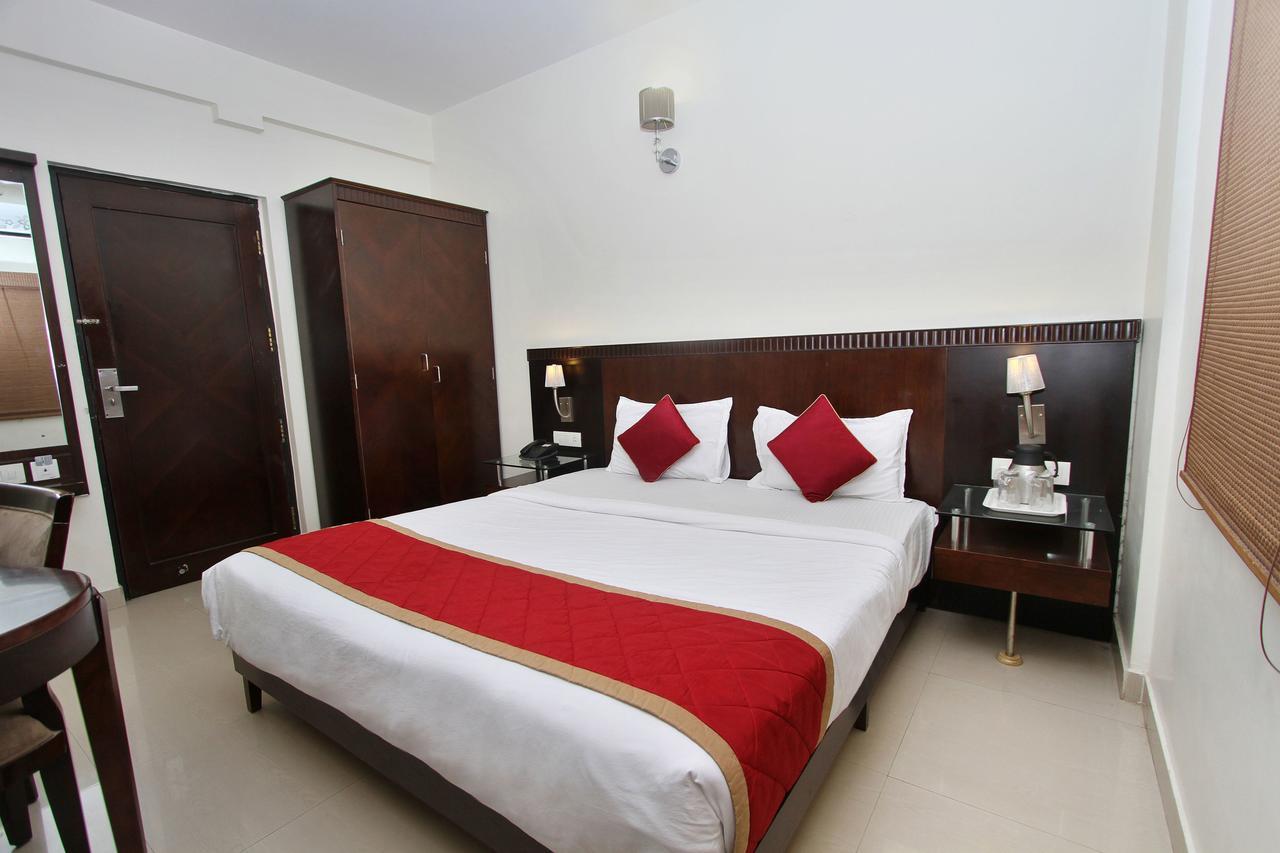 Hotel Amshi International Μπανγκαλόρ Εξωτερικό φωτογραφία