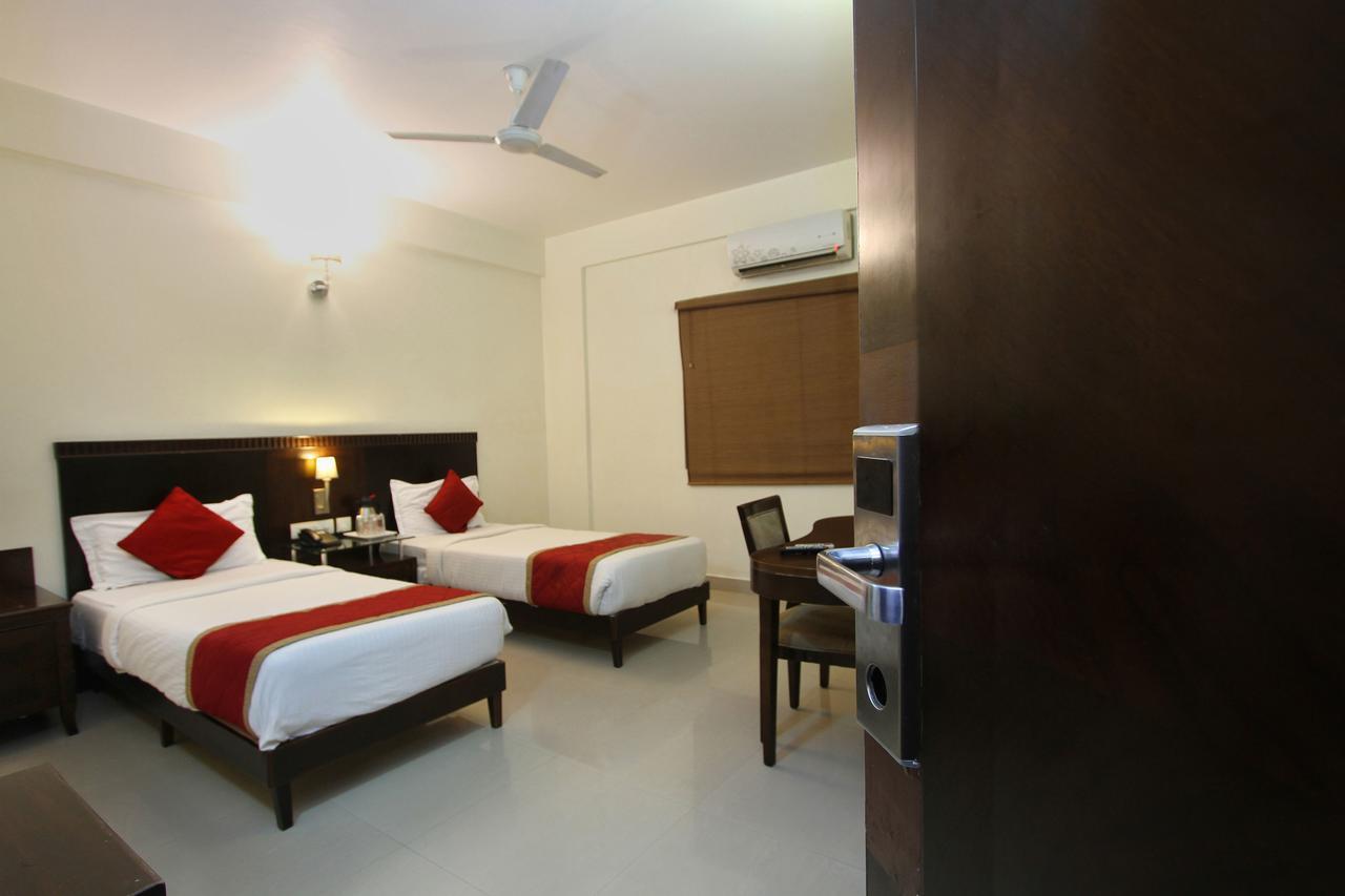 Hotel Amshi International Μπανγκαλόρ Εξωτερικό φωτογραφία