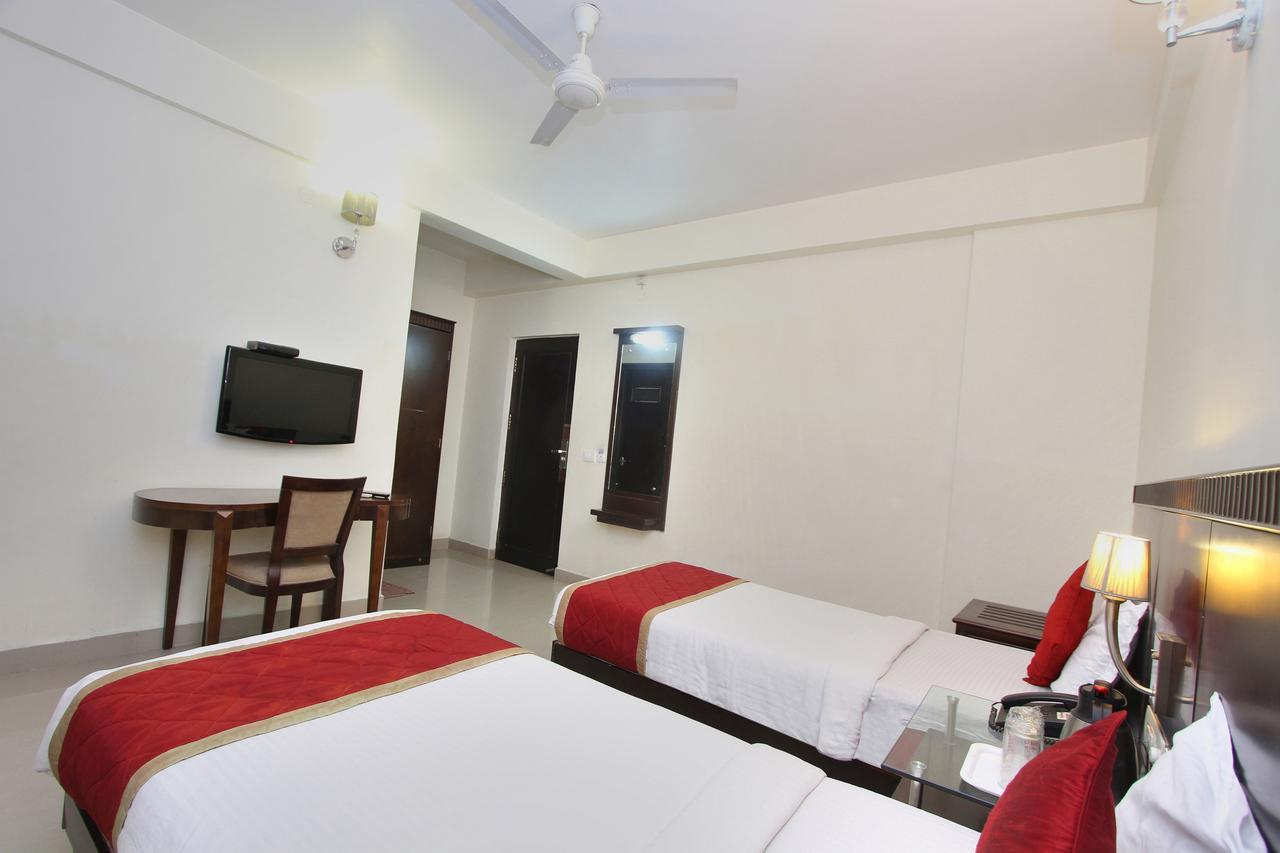 Hotel Amshi International Μπανγκαλόρ Εξωτερικό φωτογραφία